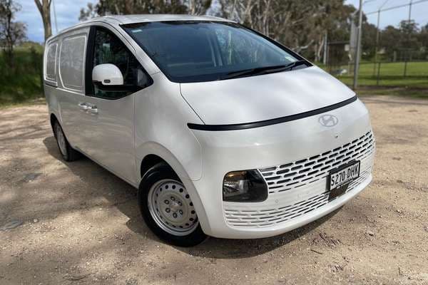 2025 Hyundai STARIA LOAD